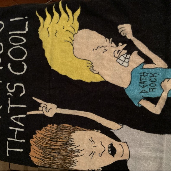 Velour terrycloth towel featuring Beavis and Butt-Head from MTV - Picture 4 of 7